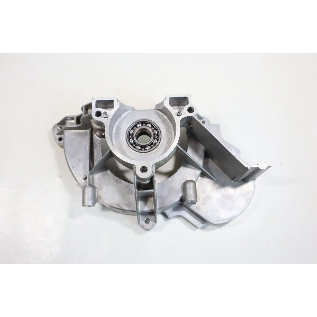 Genuine Crankcase Husqvarna 122 C LD LDx LK McCulloch T22 LS LCS trimmer 522878301 7 Genuine Crankcase Husqvarna 122 C LD LDx LK McCulloch T22 LS LCS trimmer 522878301 7