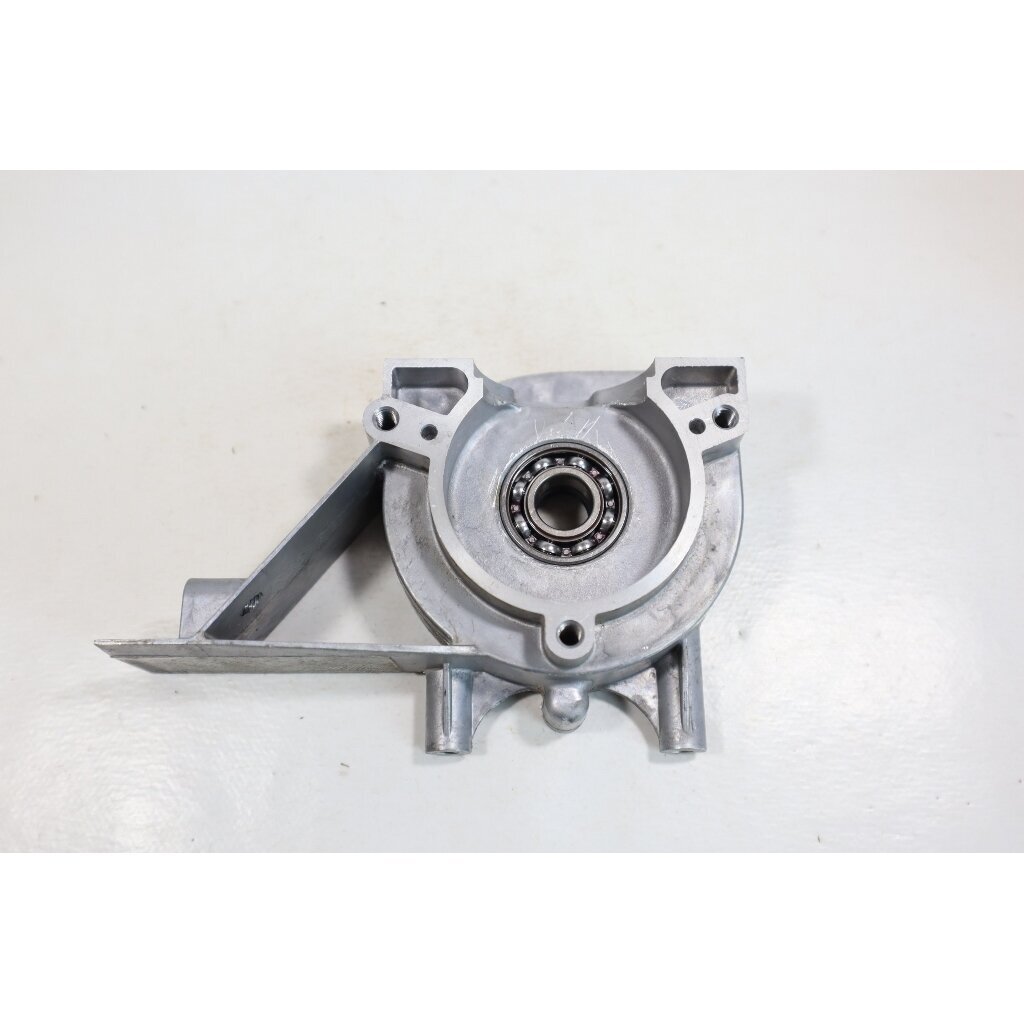 Genuine Crankcase Husqvarna 122 C LD LDx LK McCulloch T22 LS LCS trimmer 522878301 8 Genuine Crankcase Husqvarna 122 C LD LDx LK McCulloch T22 LS LCS trimmer 522878301 8