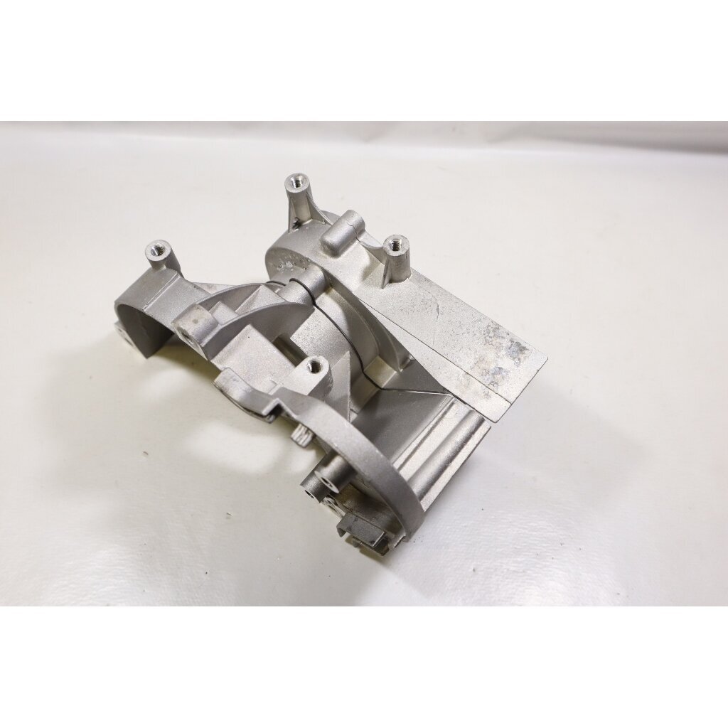 Genuine Crankcase Husqvarna 122 C LD LDx LK McCulloch T22 LS LCS trimmer 522878301 5 Genuine Crankcase Husqvarna 122 C LD LDx LK McCulloch T22 LS LCS trimmer 522878301 5