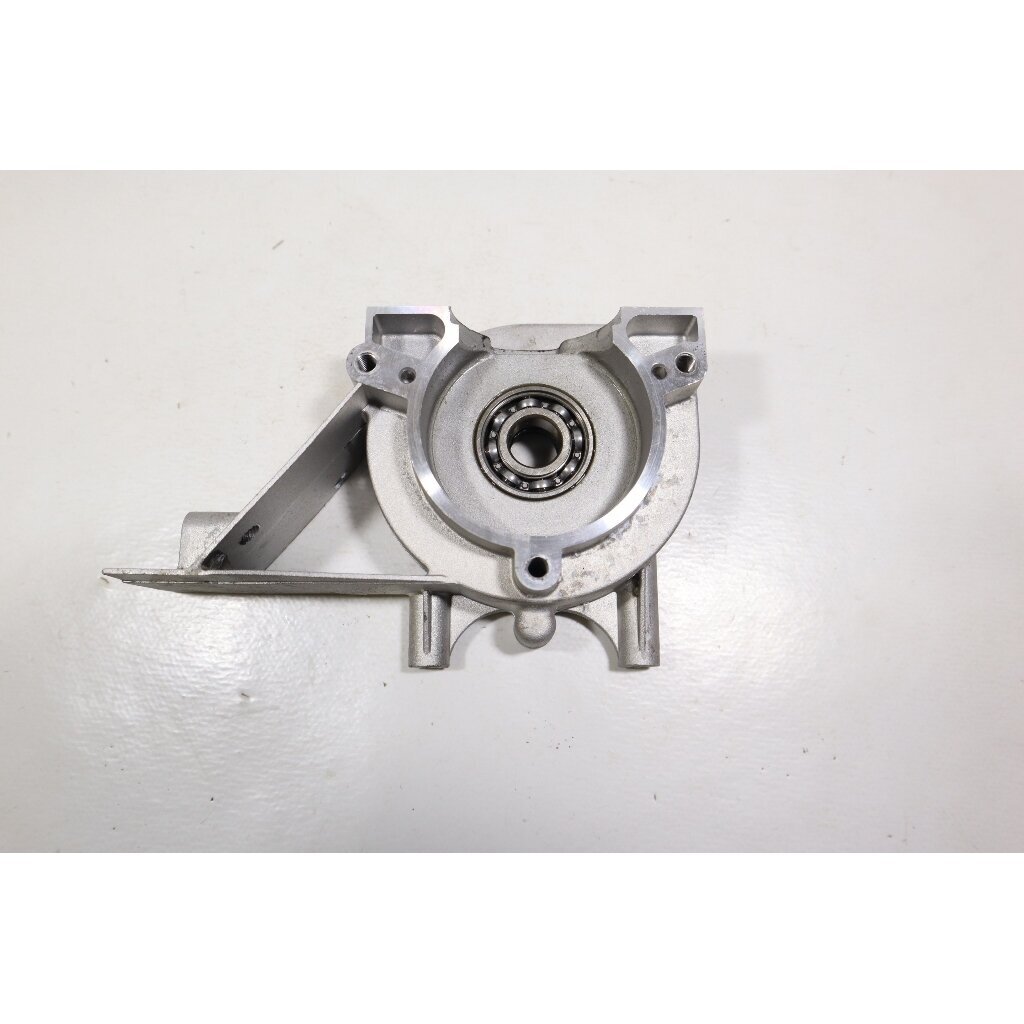 Genuine Crankcase Husqvarna 122 C LD LDx LK McCulloch T22 LS LCS trimmer 522878301 8 Genuine Crankcase Husqvarna 122 C LD LDx LK McCulloch T22 LS LCS trimmer 522878301 8