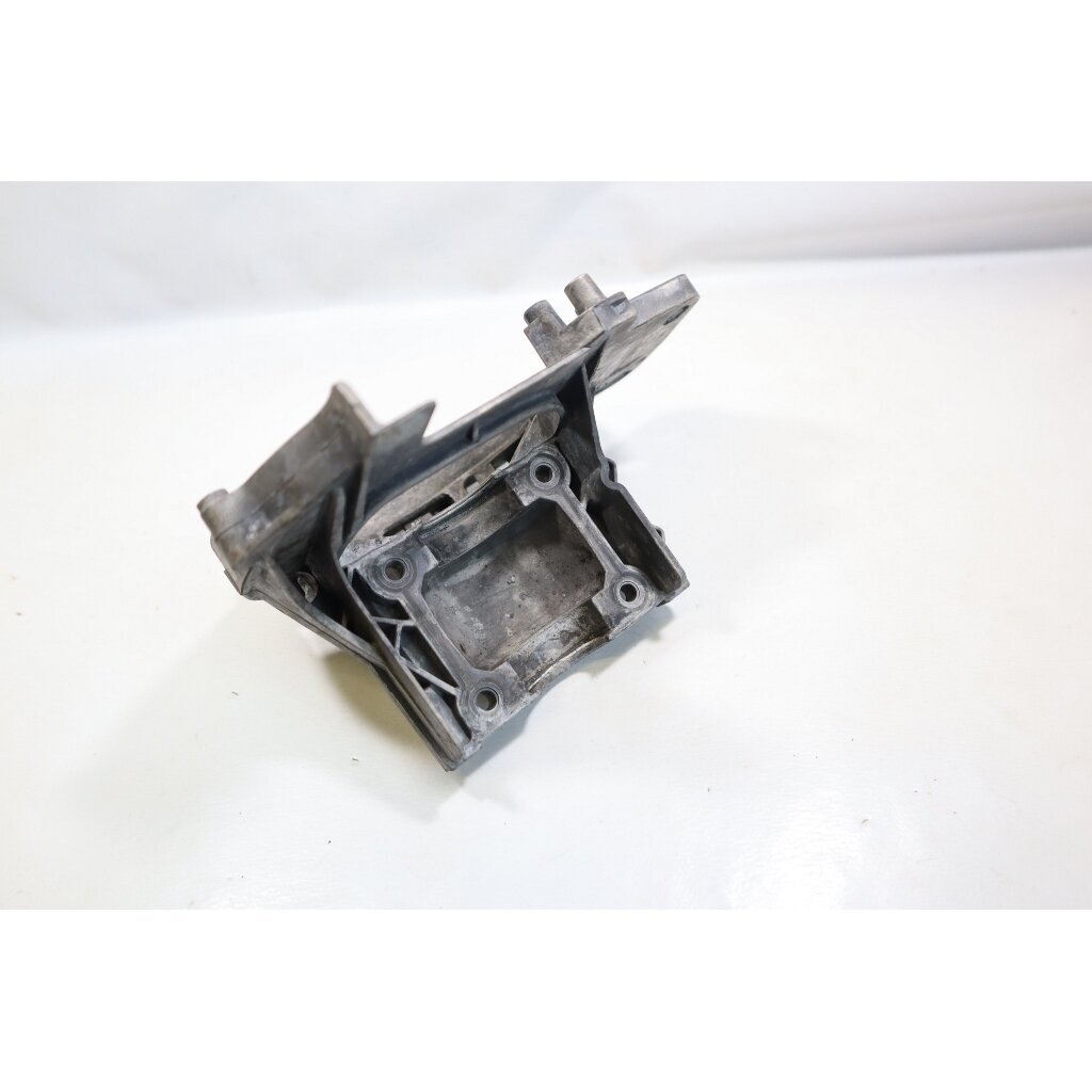 Genuine Crankcase Husqvarna 125R 128R Jonsered GT2125 GT2128 brushcutter 545195601 2