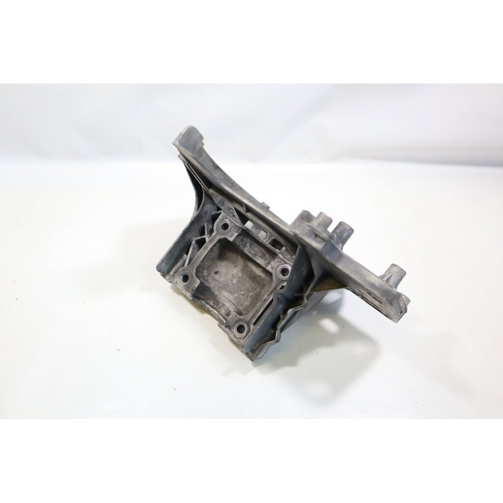 Genuine Crankcase Husqvarna 125R 128R Jonsered GT2125 GT2128 brushcutter 545195601 3