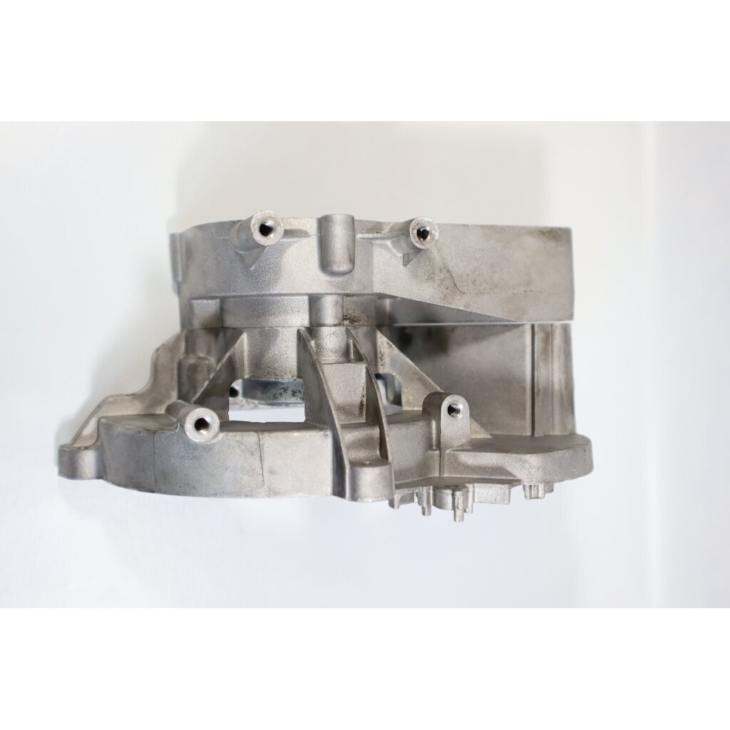 Genuine Crankcase Husqvarna 129 325 329 brushcutter 580446632 6
