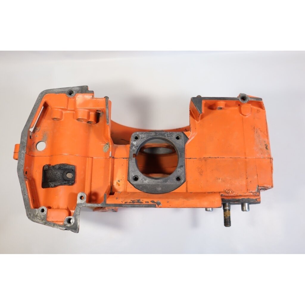 Genuine Crankcase Husqvarna 234 133 234 chainsaw 501620560 5 Genuine Crankcase Husqvarna 234 133 234 chainsaw 501620560 5