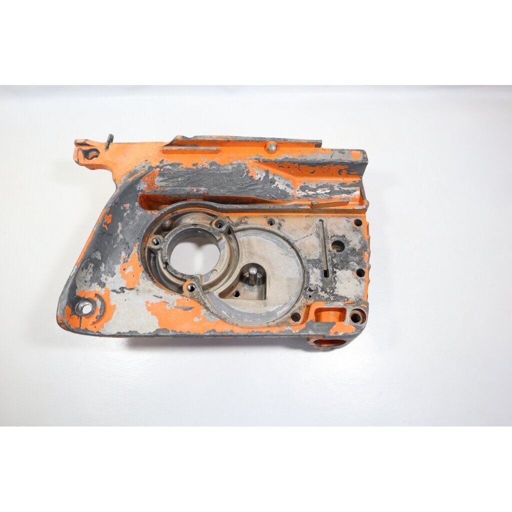 Genuine Crankcase Husqvarna 240S 240SE 240SG chainsaw 501497302 7 Genuine Crankcase Husqvarna 240S 240SE 240SG chainsaw 501497302 7