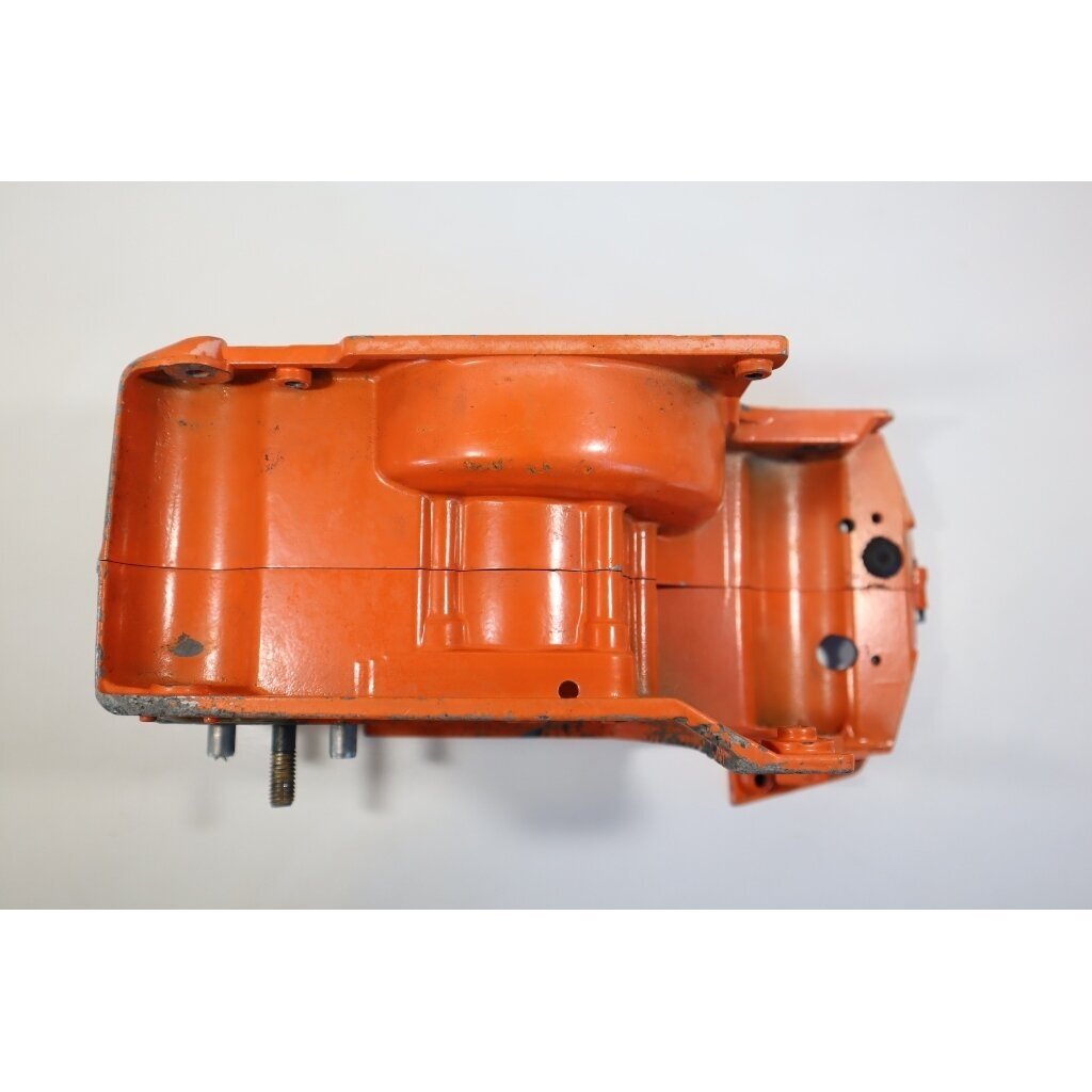 Genuine Crankcase Husqvarna 242 246 42 238 chainsaw 501620502 5 Genuine Crankcase Husqvarna 242 246 42 238 chainsaw 501620502 5