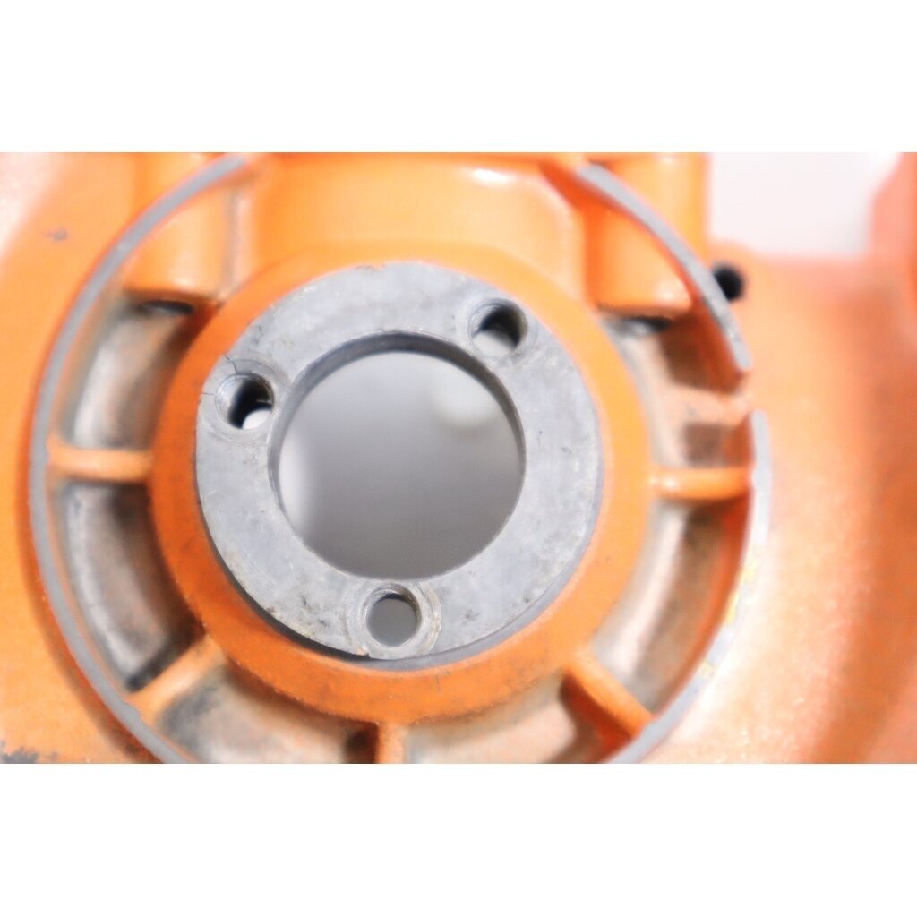 Genuine Crankcase Husqvarna 242 246 42 238 chainsaw 501620502 10 Genuine Crankcase Husqvarna 242 246 42 238 chainsaw 501620502 10