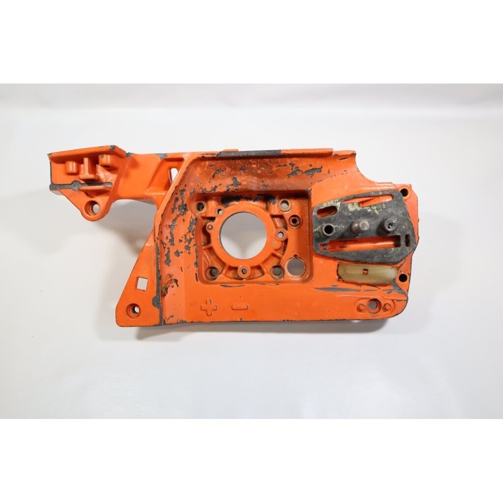 Genuine Crankcase Husqvarna 242 246 42 238 chainsaw 501620502 8 Genuine Crankcase Husqvarna 242 246 42 238 chainsaw 501620502 8