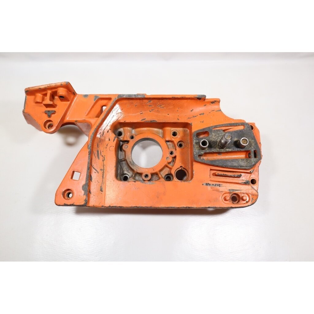 Genuine Crankcase Husqvarna 242 246 42 238 chainsaw 501620502 6 Genuine Crankcase Husqvarna 242 246 42 238 chainsaw 501620502 6