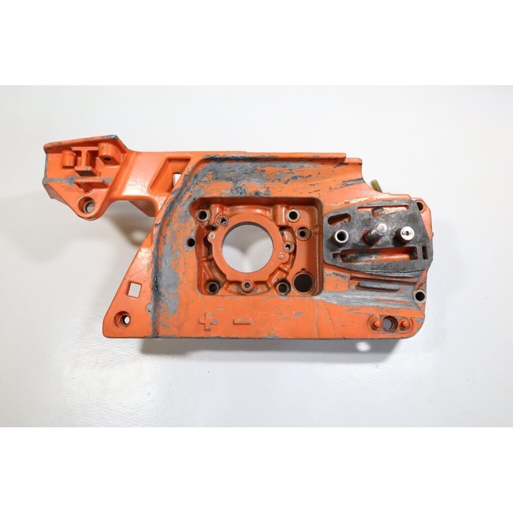 Genuine Crankcase Husqvarna 242 246 42 238 chainsaw 501620502 8 Genuine Crankcase Husqvarna 242 246 42 238 chainsaw 501620502 8