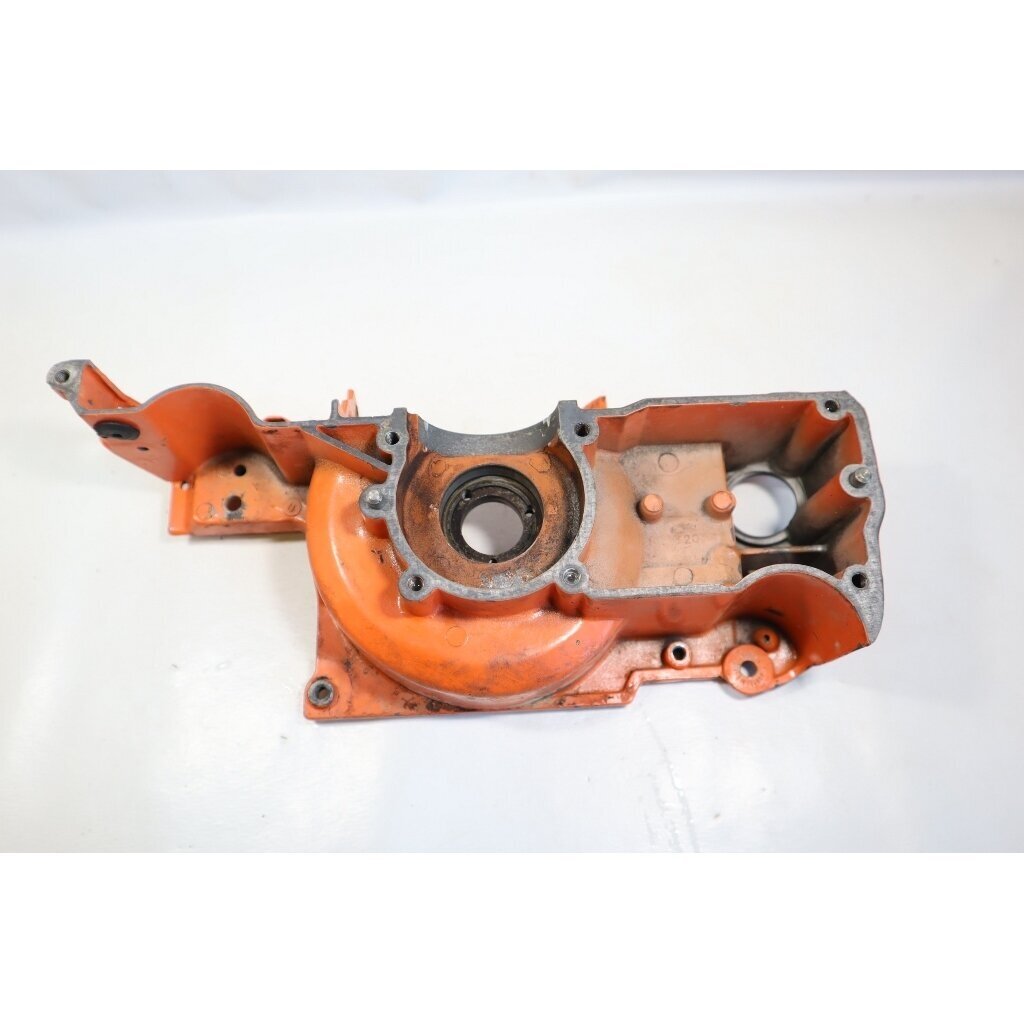 Genuine Crankcase Husqvarna 242 246 42 238 chainsaw 501620502 7