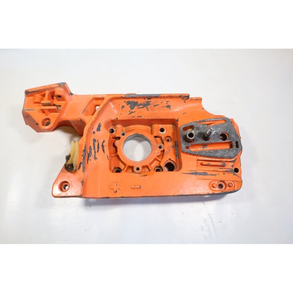 Genuine Crankcase Husqvarna 242 246 42 238 chainsaw 501620502 8 Genuine Crankcase Husqvarna 242 246 42 238 chainsaw 501620502 8