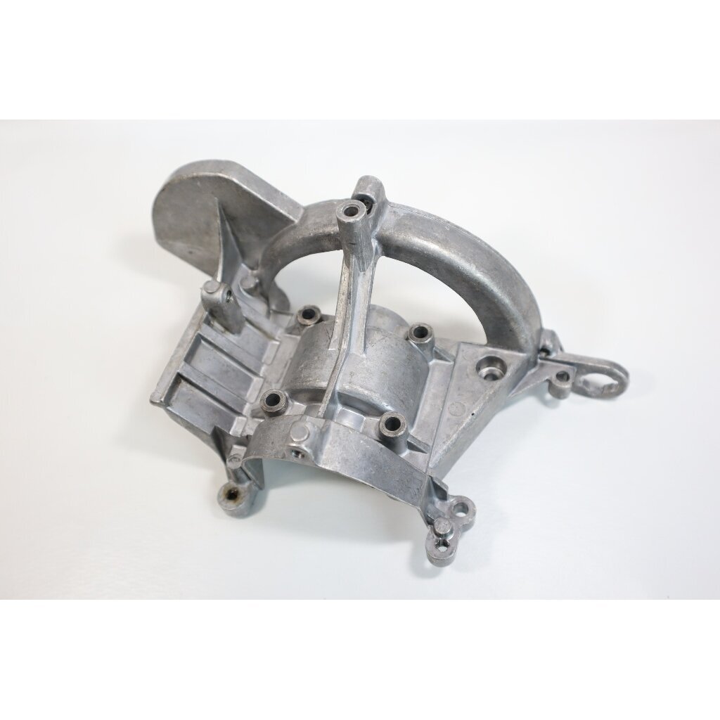 Genuine Crankcase Husqvarna 325Cx 322R 322C 323R 323C 326RX Jonsered GT2125 trimmer 537041101 4 Genuine Crankcase Husqvarna 325Cx 322R 322C 323R 323C 326RX Jonsered GT2125 trimmer 537041101 4