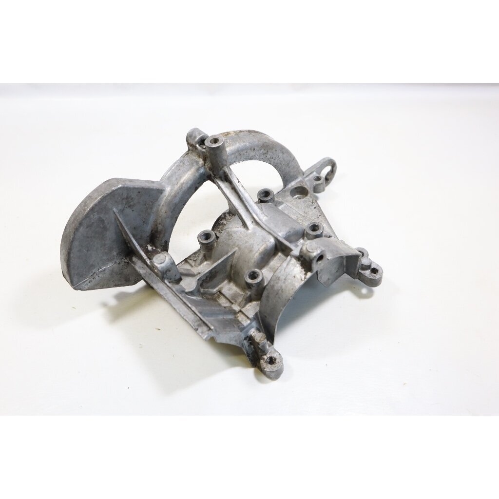 Genuine Crankcase Husqvarna 325Cx 322R 322C 323R 323C 326RX Jonsered GT2125 trimmer 537041102 8 Genuine Crankcase Husqvarna 325Cx 322R 322C 323R 323C 326RX Jonsered GT2125 trimmer 537041102 8