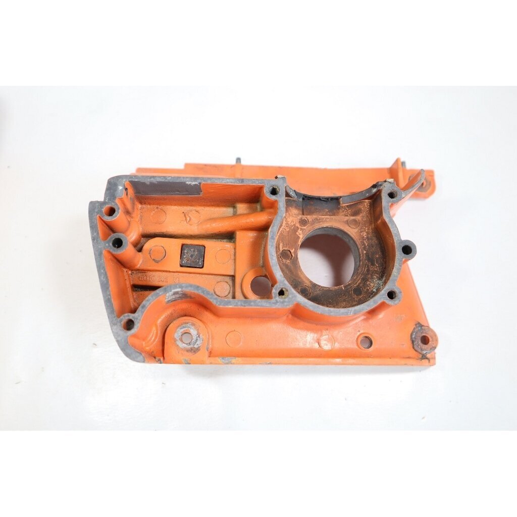 Genuine Crankcase Husqvarna 444 chainsaw 501661060 8 Genuine Crankcase Husqvarna 444 chainsaw 501661060 8