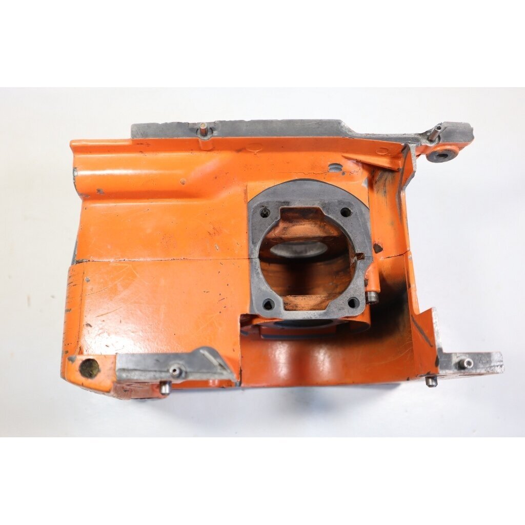 Genuine Crankcase Husqvarna 444 chainsaw 501661060 5