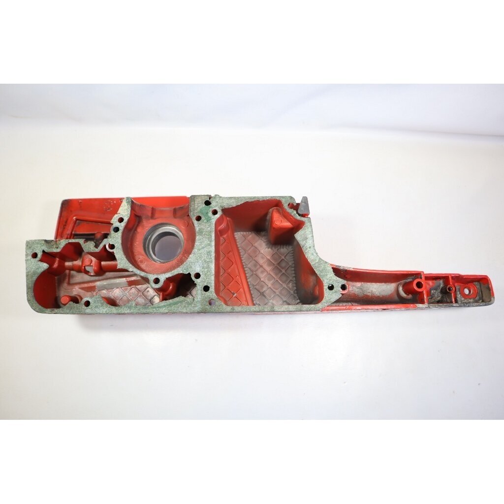 Genuine Crankcase Jobu 949 chainsaw 9