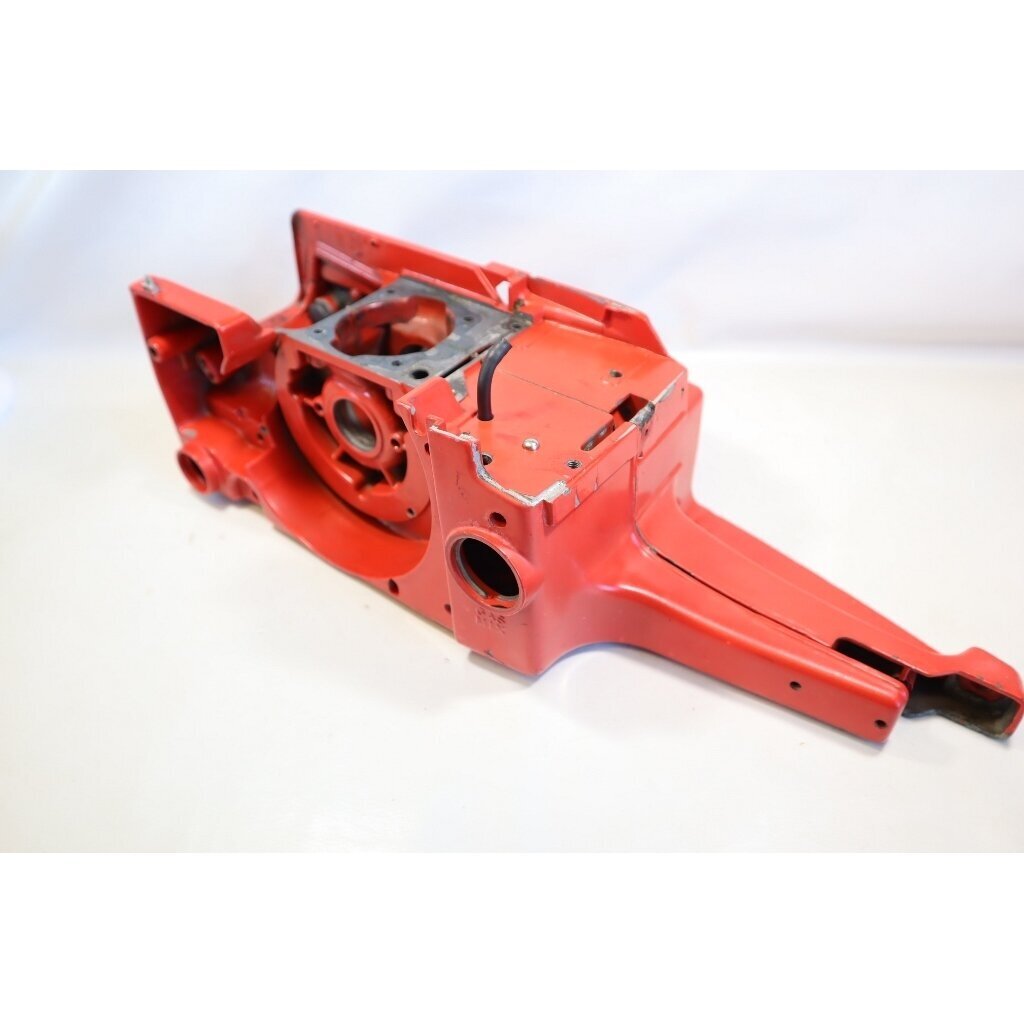 Genuine Crankcase Jobu 949 chainsaw 2 Genuine Crankcase Jobu 949 chainsaw 2