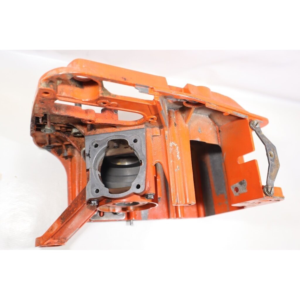 Genuine Crankcase Jobu LF50 LF50B chainsaw 4 Genuine Crankcase Jobu LF50 LF50B chainsaw 4