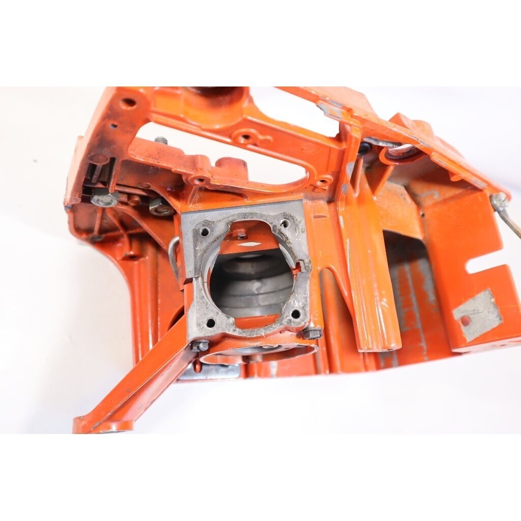 Genuine Crankcase Jobu LF50 LF50B chainsaw 4 Genuine Crankcase Jobu LF50 LF50B chainsaw 4