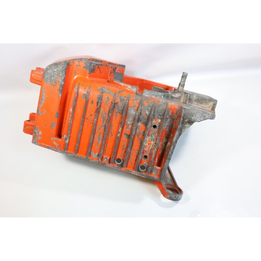 Genuine Crankcase Jobu LP6B LP6BV chainsaw 4 Genuine Crankcase Jobu LP6B LP6BV chainsaw 4