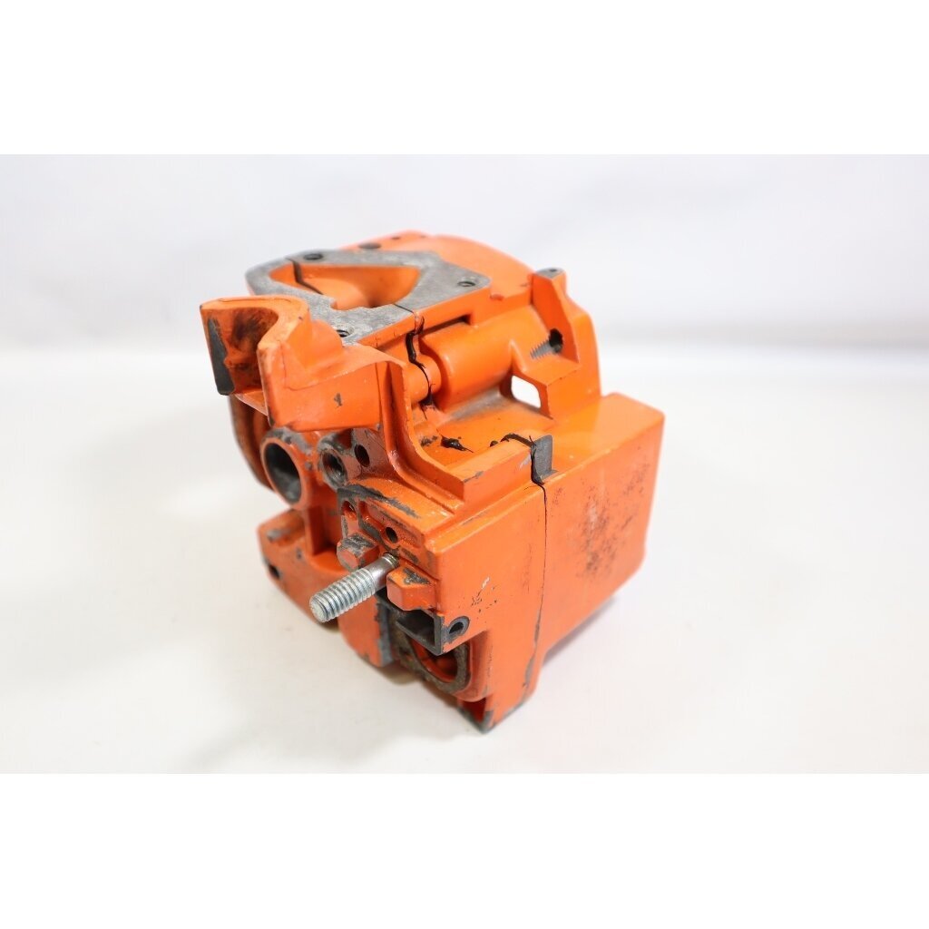 Genuine Crankcase Jobu SL31 chainsaw 3 Genuine Crankcase Jobu SL31 chainsaw 3