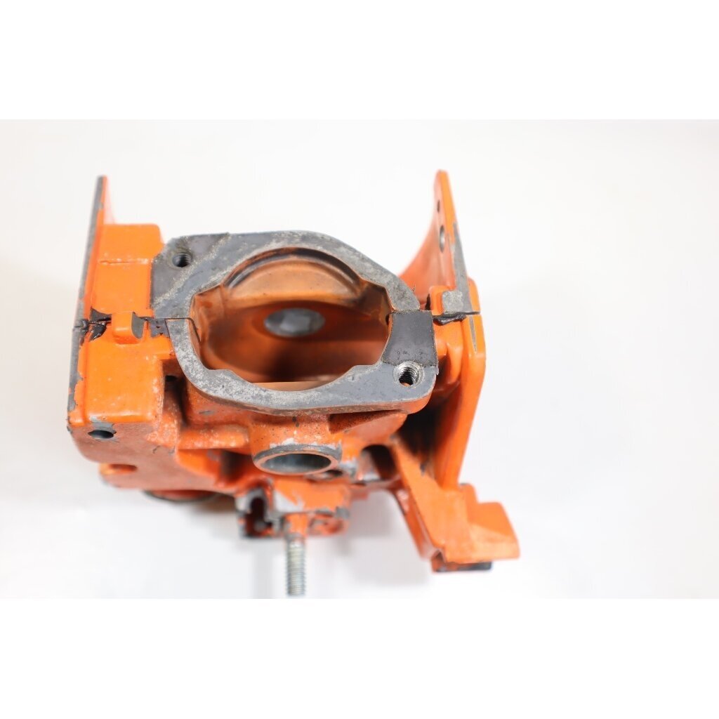 Genuine Crankcase Jobu SL31 chainsaw 5 Genuine Crankcase Jobu SL31 chainsaw 5