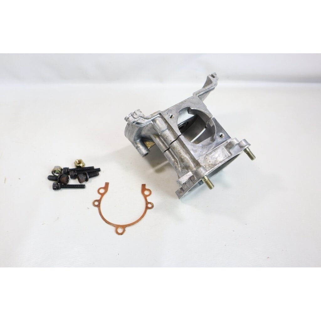 Genuine Crankcase Jonsered HT2122 HT2126 HT2130 HT22 HT24 hedge trimmer 501364406 Genuine Crankcase Jonsered HT2122 HT2126 HT2130 HT22 HT24 hedge trimmer 501364406