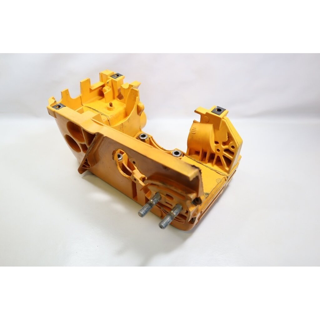 Genuine Crankcase McCULLOCH 436 441 442 Partner 351 352 370 371 390 391 401 420 chainsaw 530056596 3 Genuine Crankcase McCULLOCH 436 441 442 Partner 351 352 370 371 390 391 401 420 chainsaw 530056596 3