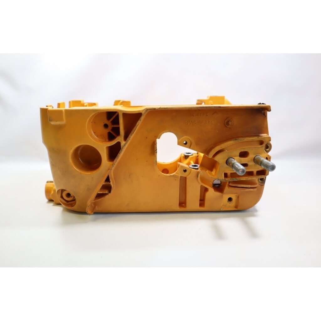 Genuine Crankcase McCULLOCH 436 441 442 Partner 351 352 370 371 390 391 401 420 chainsaw 530056596 4 Genuine Crankcase McCULLOCH 436 441 442 Partner 351 352 370 371 390 391 401 420 chainsaw 530056596 4
