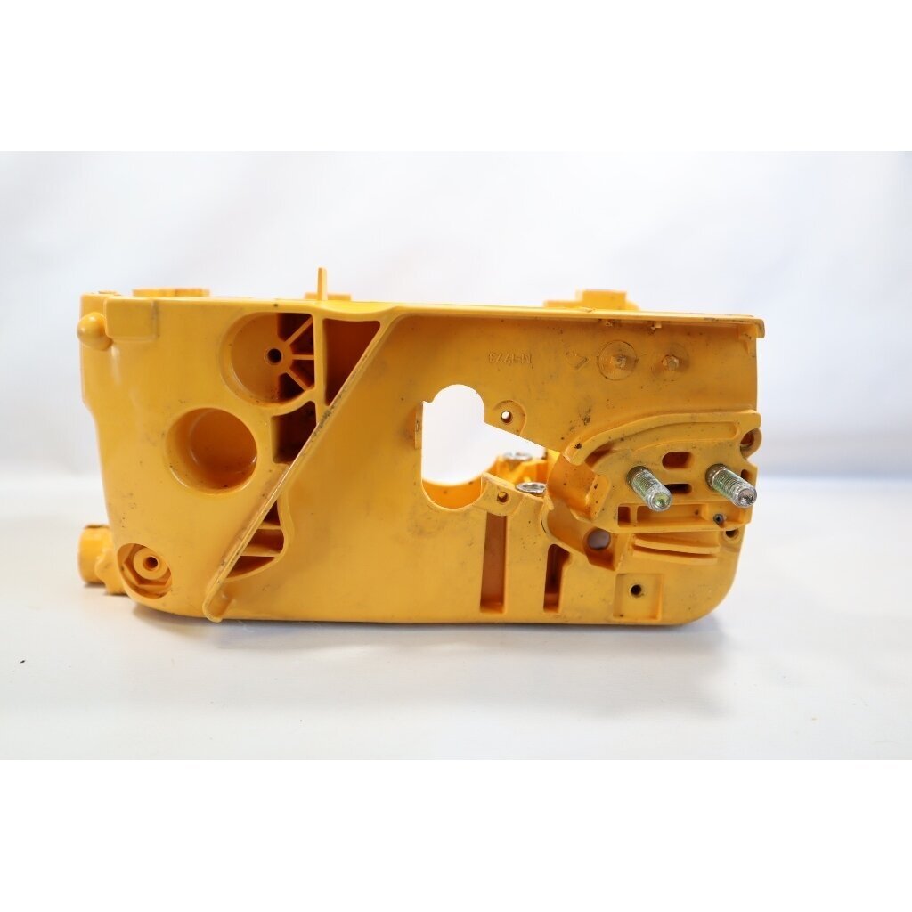Genuine Crankcase McCULLOCH Partner 351 352 370 371 382 390 391 401 420 421 422 chainsaw 530058733 4 Genuine Crankcase McCULLOCH Partner 351 352 370 371 382 390 391 401 420 421 422 chainsaw 530058733 4