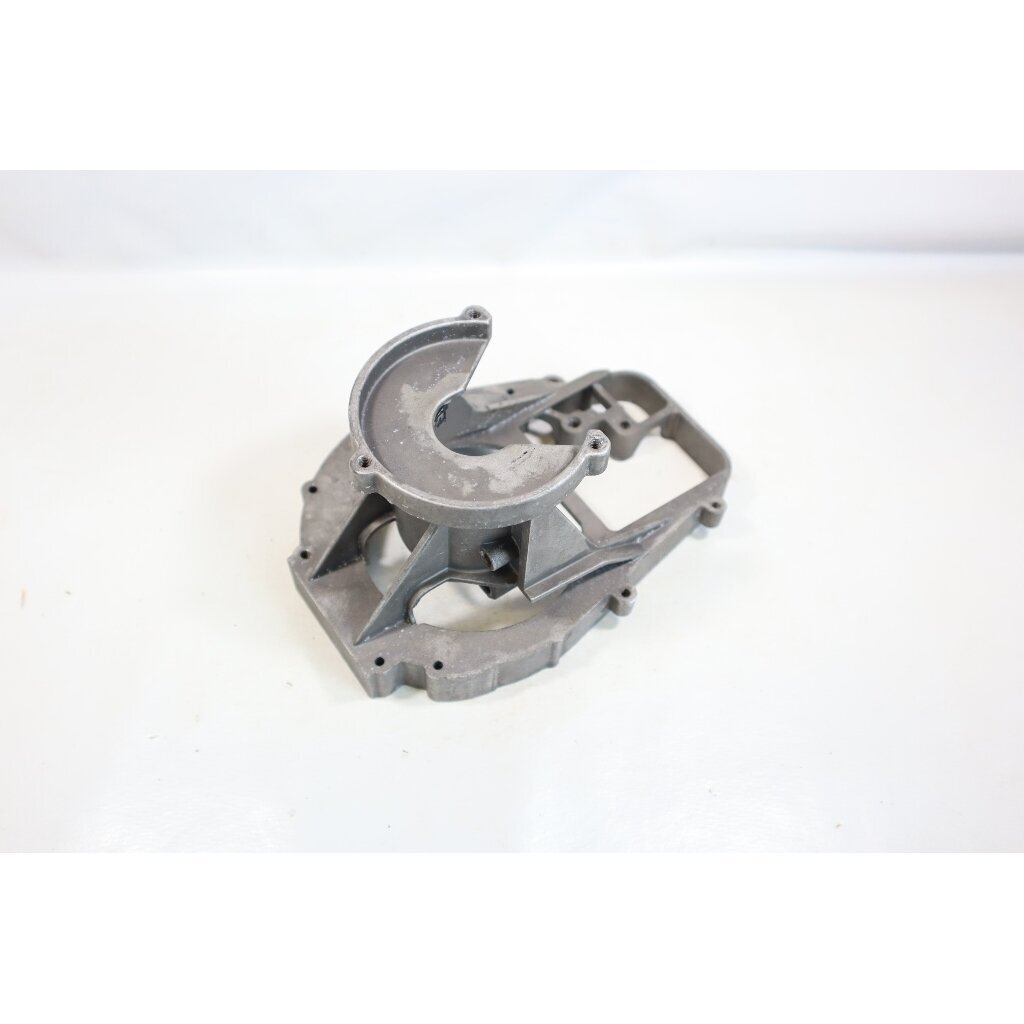 Genuine Crankcase McCULLOCH VIRGINIA MH542 MH555 Partner HG63 HG65 HG550 hedge trimmer 538242802 Genuine Crankcase McCULLOCH VIRGINIA MH542 MH555 Partner HG63 HG65 HG550 hedge trimmer 538242802