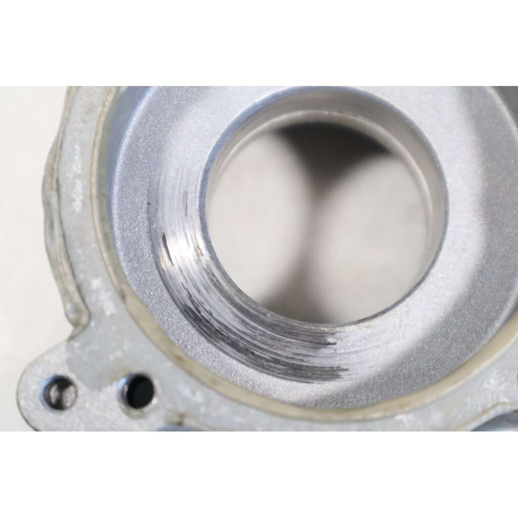 Genuine Crankcase Partner 347 407 437 477 497 McCulloch Cabrio Plus 347 407 437 467 497 Elite 610 810 10 210 510 710 brushcutter 538250074 8