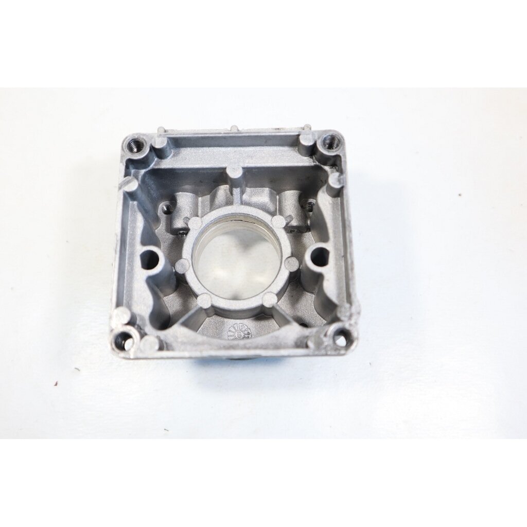 Genuine Crankcase Partner 347 407 437 477 497 McCulloch Cabrio Plus 347 407 437 467 497 Elite 610 810 10 210 510 710 brushcutter 538250074 10 Genuine Crankcase Partner 347 407 437 477 497 McCulloch Cabrio Plus 347 407 437 467 497 Elite 610 810 10 210 510 710 brushcutter 538250074 10