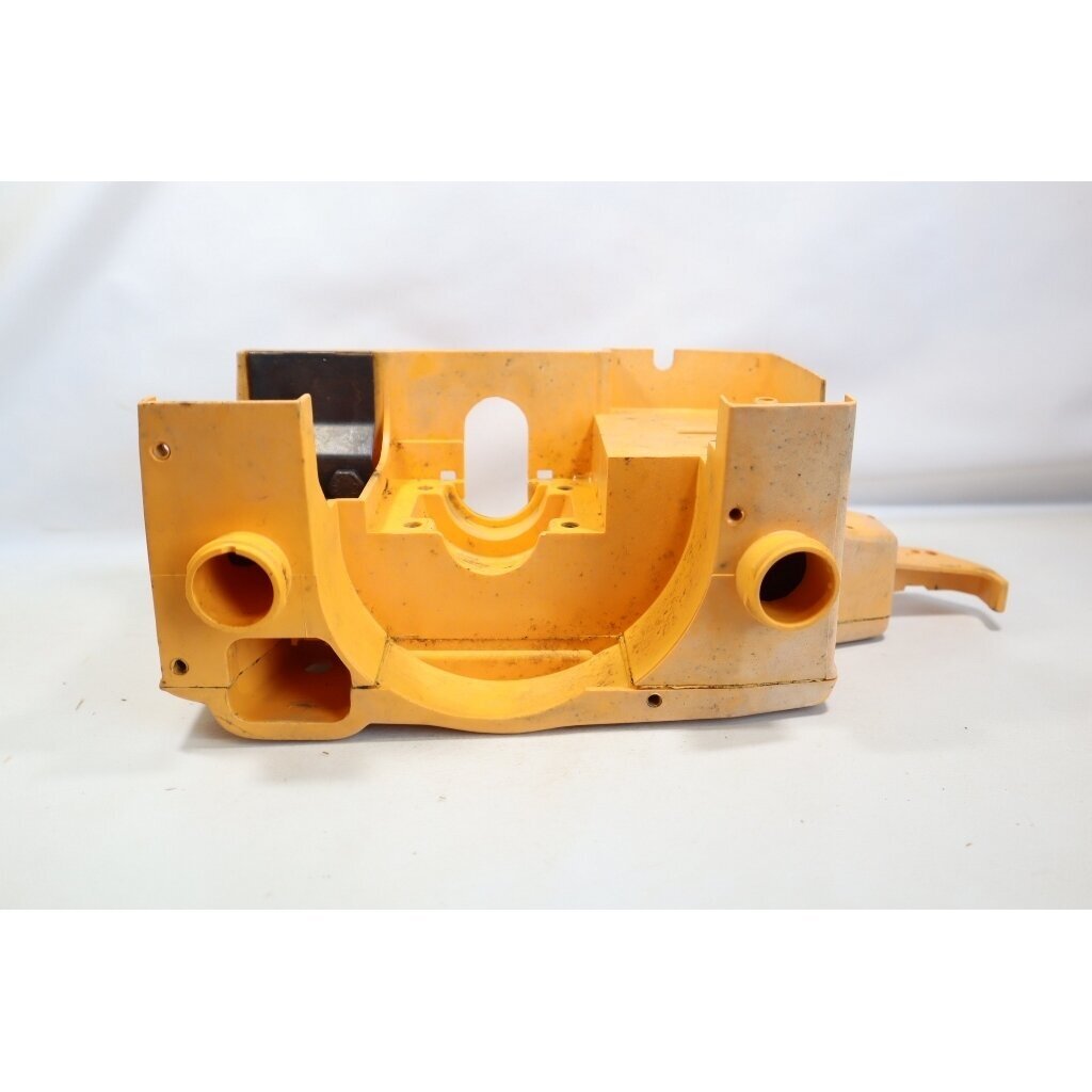 Genuine Crankcase Partner 400 chainsaw 506010301 5