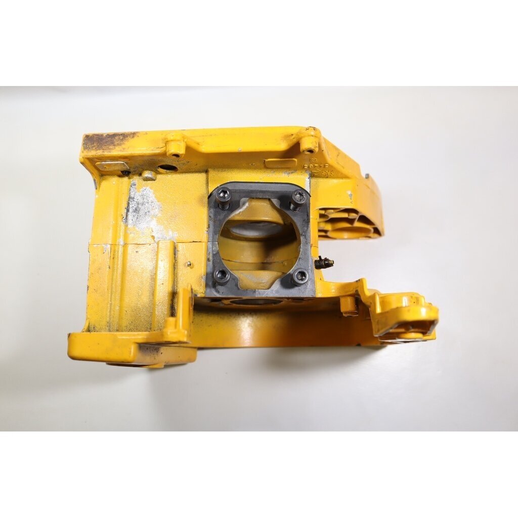 Genuine Crankcase Partner 465 495 545 chainsaw 530014748 4 Genuine Crankcase Partner 465 495 545 chainsaw 530014748 4