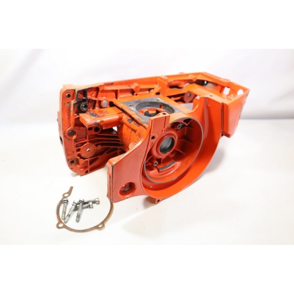 Genuine Crankcase Sachs Dolmar 123 chainsaw Genuine Crankcase Sachs Dolmar 123 chainsaw