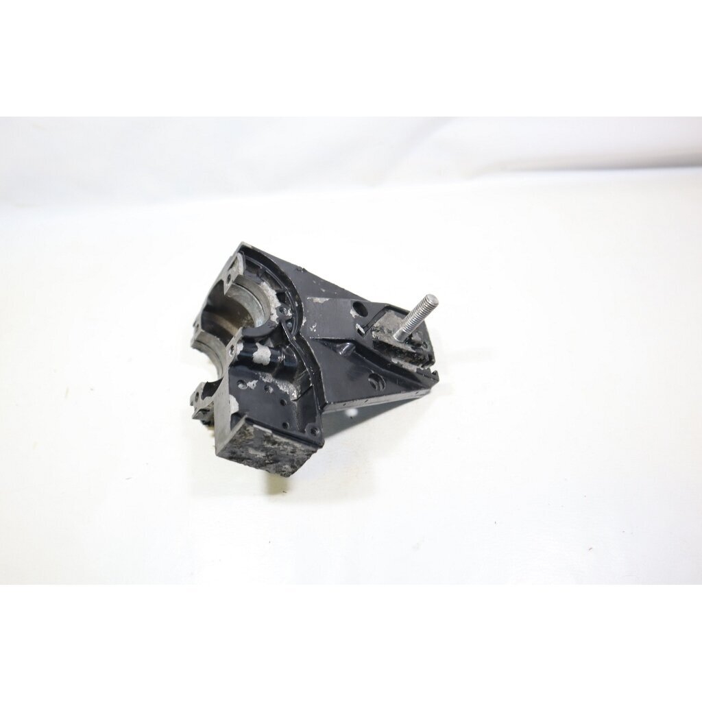 Genuine Crankcase Solo 634 chainsaw 2100524 N Genuine Crankcase Solo 634 chainsaw 2100524 N