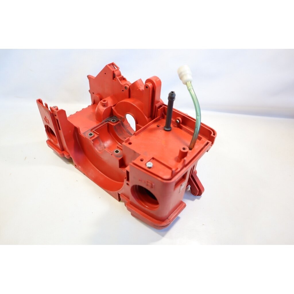 Genuine Crankcase Solo 635 chainsaw 61 00 452 1 Genuine Crankcase Solo 635 chainsaw 61 00 452 1