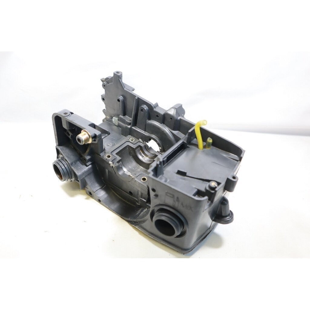 Genuine Crankcase STIGA SP340 chainsaw 8122050 1 Genuine Crankcase STIGA SP340 chainsaw 8122050 1