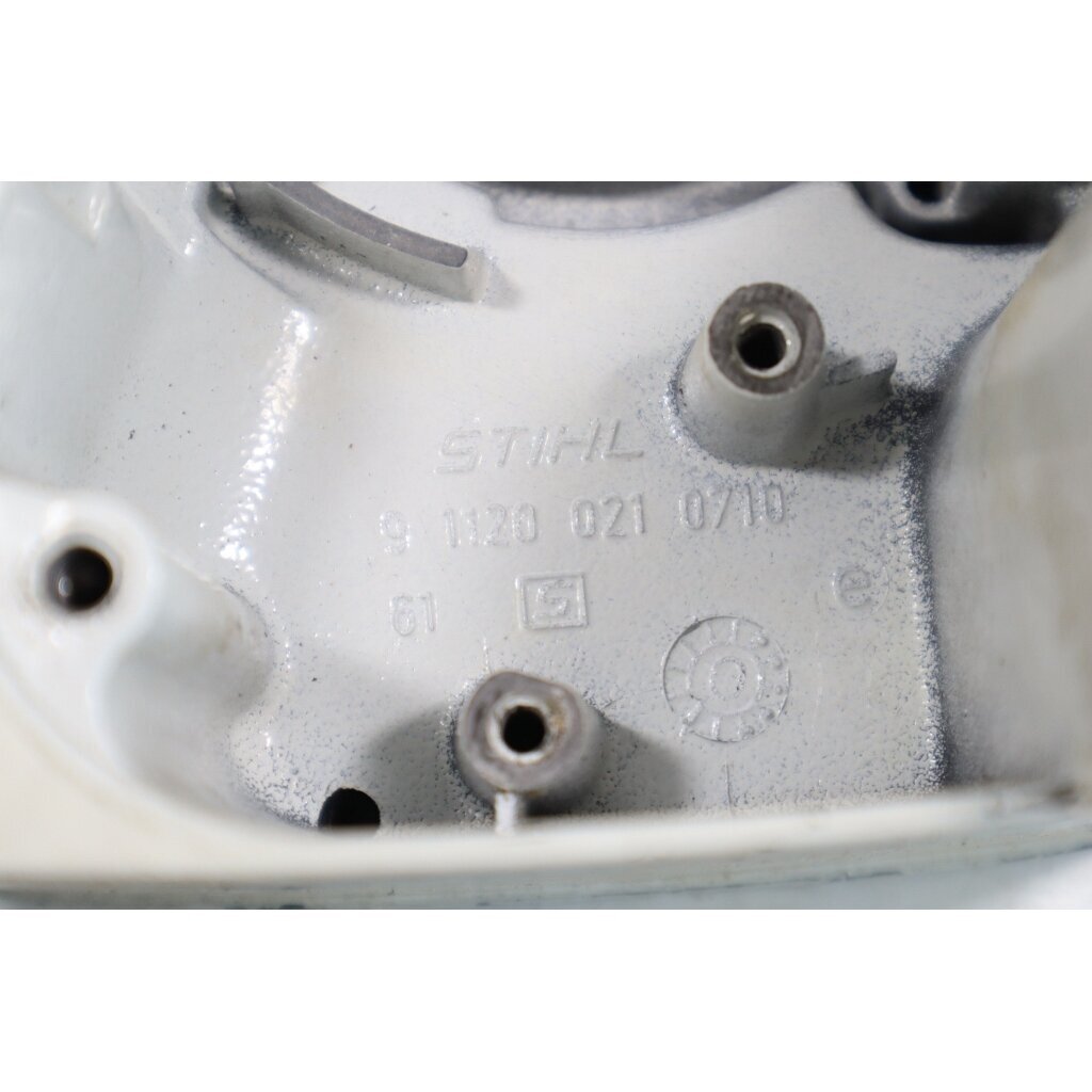 Genuine Crankcase STIHL 009 010 011 012 chainsaw 1120 020 2104 11