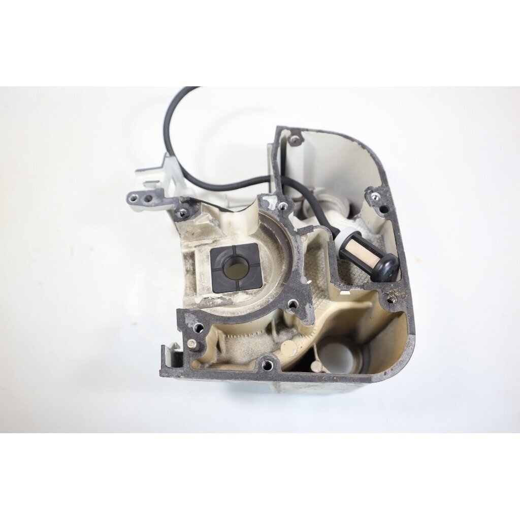 Genuine Crankcase STIHL 009 010 011 012 chainsaw 1120 020 2104 12 Genuine Crankcase STIHL 009 010 011 012 chainsaw 1120 020 2104 12