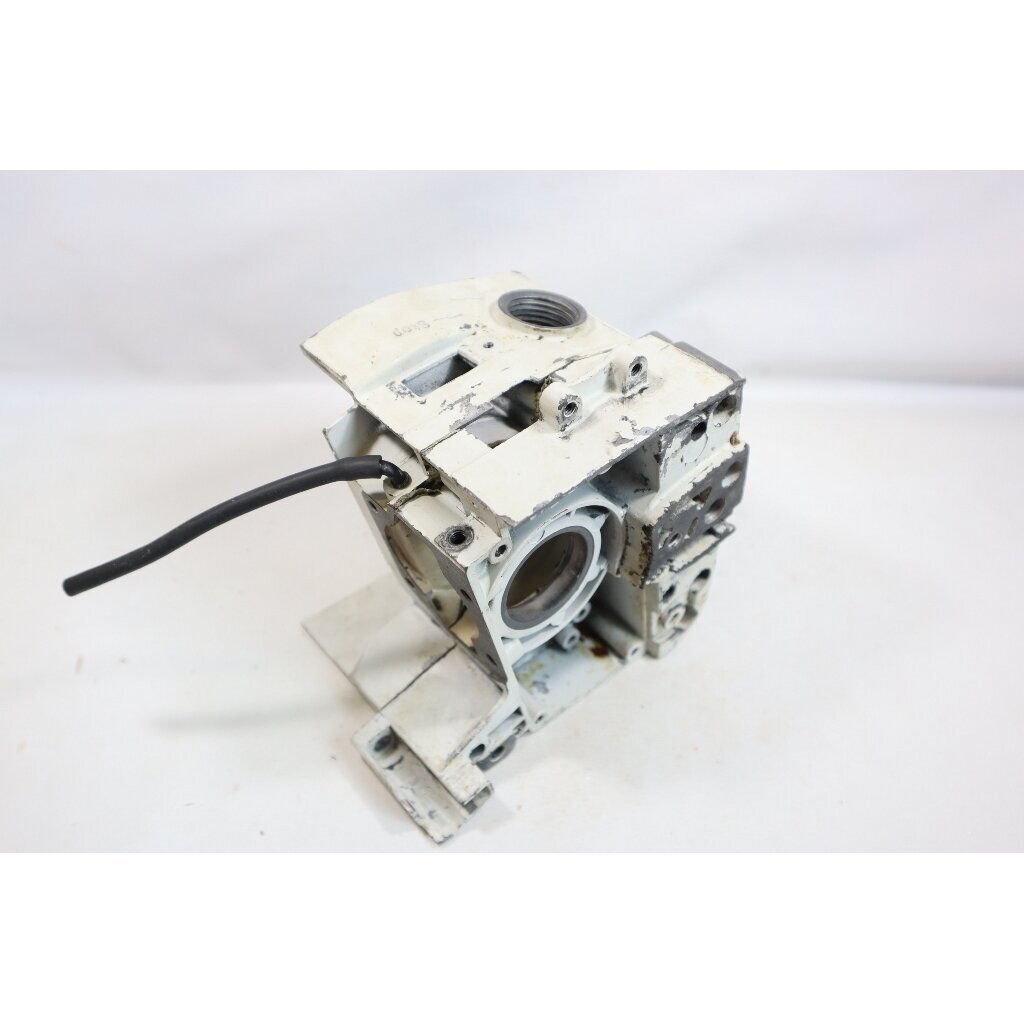 Genuine Crankcase STIHL 020AV chainsaw 1114 020 2102 2
