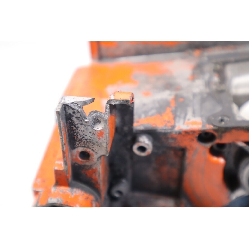 Genuine Crankcase Tanaka ECV4501 chainsaw 0720406690 10 Genuine Crankcase Tanaka ECV4501 chainsaw 0720406690 10