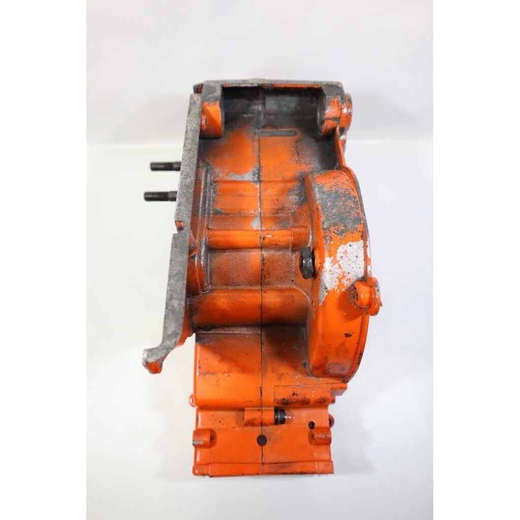 Genuine Crankcase Tanaka ECV4501 chainsaw 0720406690 5 Genuine Crankcase Tanaka ECV4501 chainsaw 0720406690 5