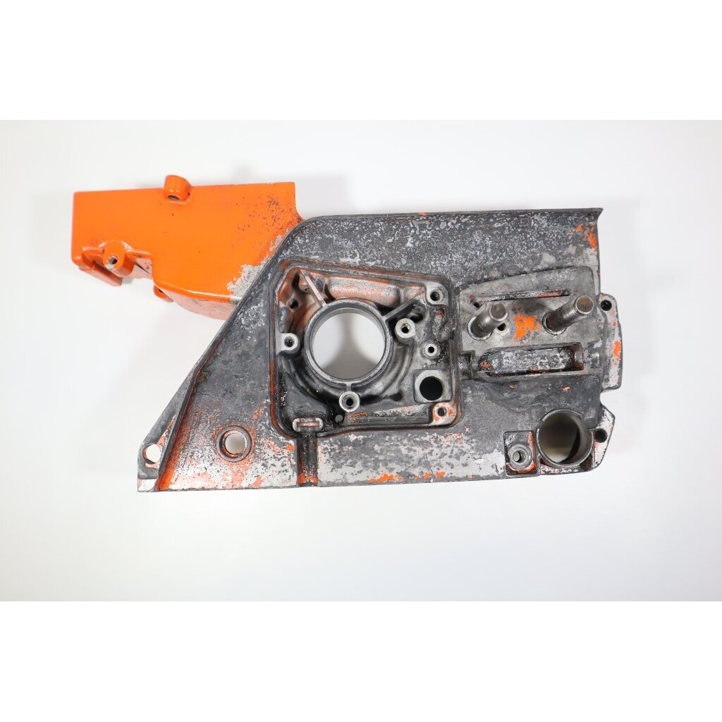 Genuine Crankcase Tanaka ECV4501 chainsaw 0720406690 7 Genuine Crankcase Tanaka ECV4501 chainsaw 0720406690 7