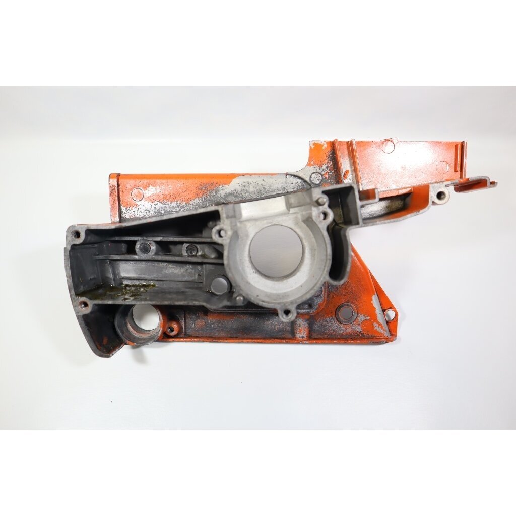Genuine Crankcase Tanaka ECV4501 chainsaw 0720406690 6 Genuine Crankcase Tanaka ECV4501 chainsaw 0720406690 6