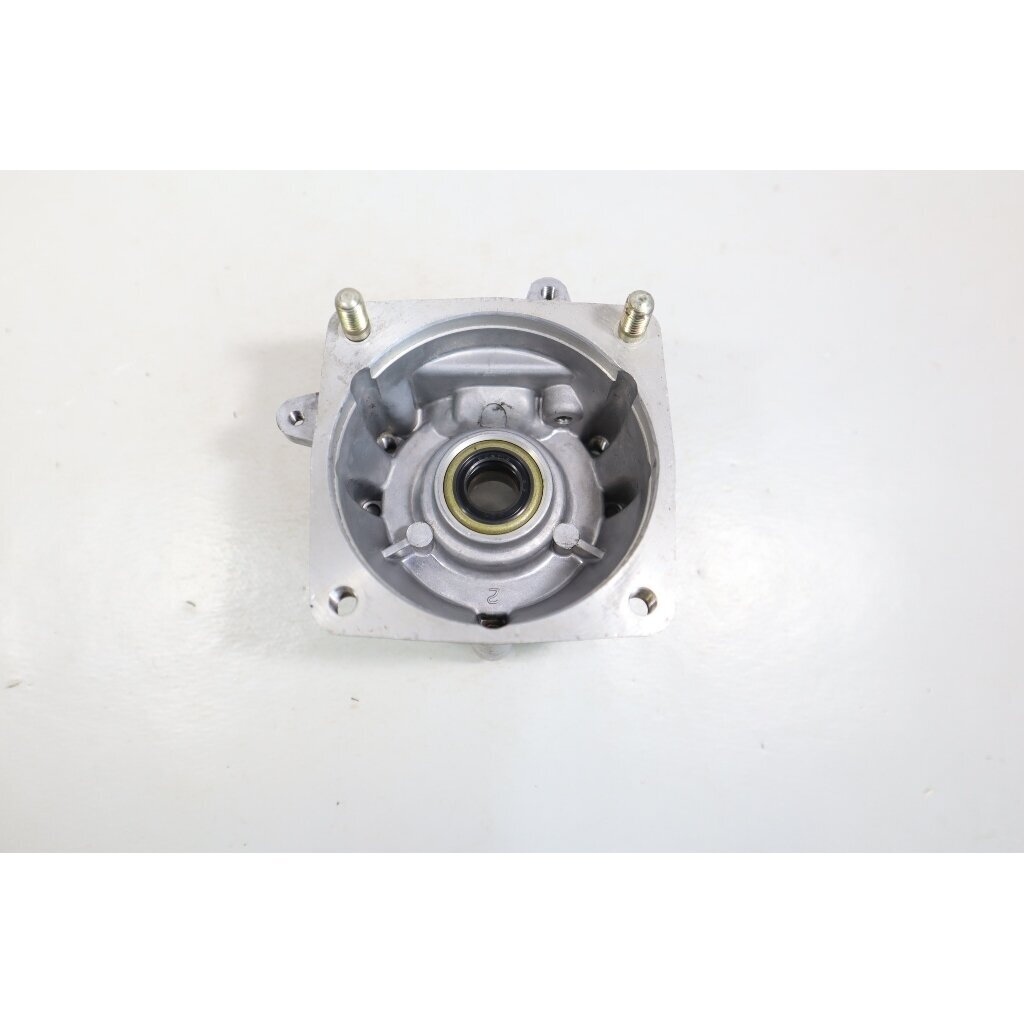 Genuine Crankcase Tanaka THT-2100 THT-210 THT-2000 THT-210S THT-2120 THT-240 THT-2510 THT-2520 THT-2530 THT-2540 hedge trimmer 6686574 10 Genuine Crankcase Tanaka THT-2100 THT-210 THT-2000 THT-210S THT-2120 THT-240 THT-2510 THT-2520 THT-2530 THT-2540 hedge trimmer 6686574 10