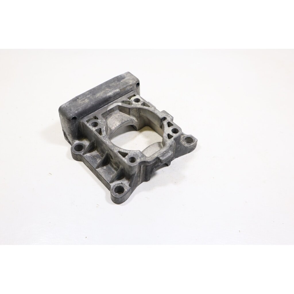 Genuine Crankcase Upper Dolmar MS 4000 4010 3300 3310 4500 4510 brushcutter 385 111 100 2 Genuine Crankcase Upper Dolmar MS 4000 4010 3300 3310 4500 4510 brushcutter 385 111 100 2