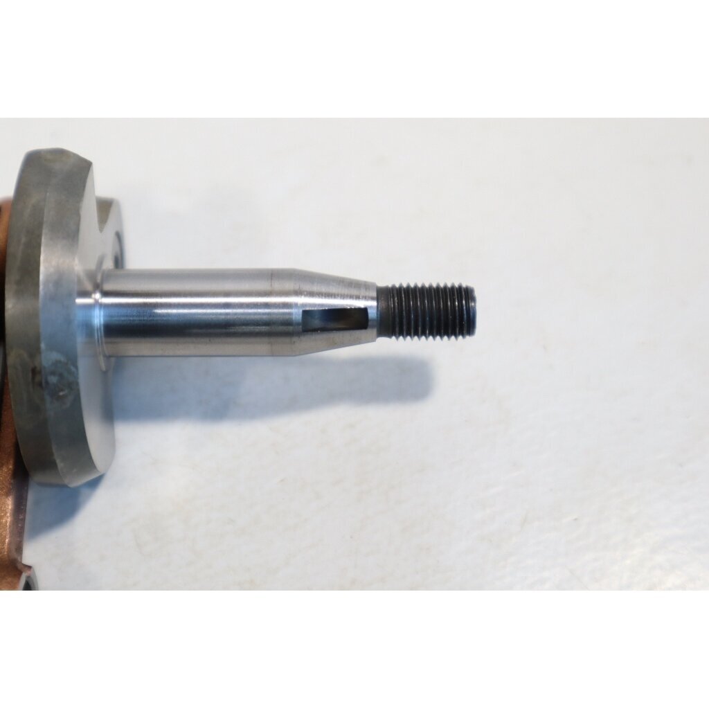 Genuine Crankshaft Alpina CB27 CB32 CT27 TR27 Castelgarden GB27 GB32 GT27 TB32 XB27 XB32 XR27 Mountfield MB2601 MB2602 MB3001 MB3002 MT2601 MT2607 Stiga B32 SB25 SB27 SB32 ST27 STSpA M27 M32 BG26 TRYUN3000 brushcutter 123020019/0 4 Genuine Crankshaft Alpina CB27 CB32 CT27 TR27 Castelgarden GB27 GB32 GT27 TB32 XB27 XB32 XR27 Mountfield MB2601 MB2602 MB3001 MB3002 MT2601 MT2607 Stiga B32 SB25 SB27 SB32 ST27 STSpA M27 M32 BG26 TRYUN3000 brushcutter 123020019/0 4